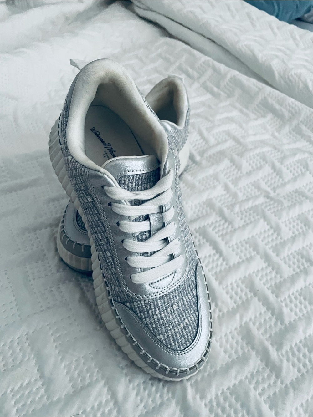 Universal Thread White and Silver Knit Platform Sneakers